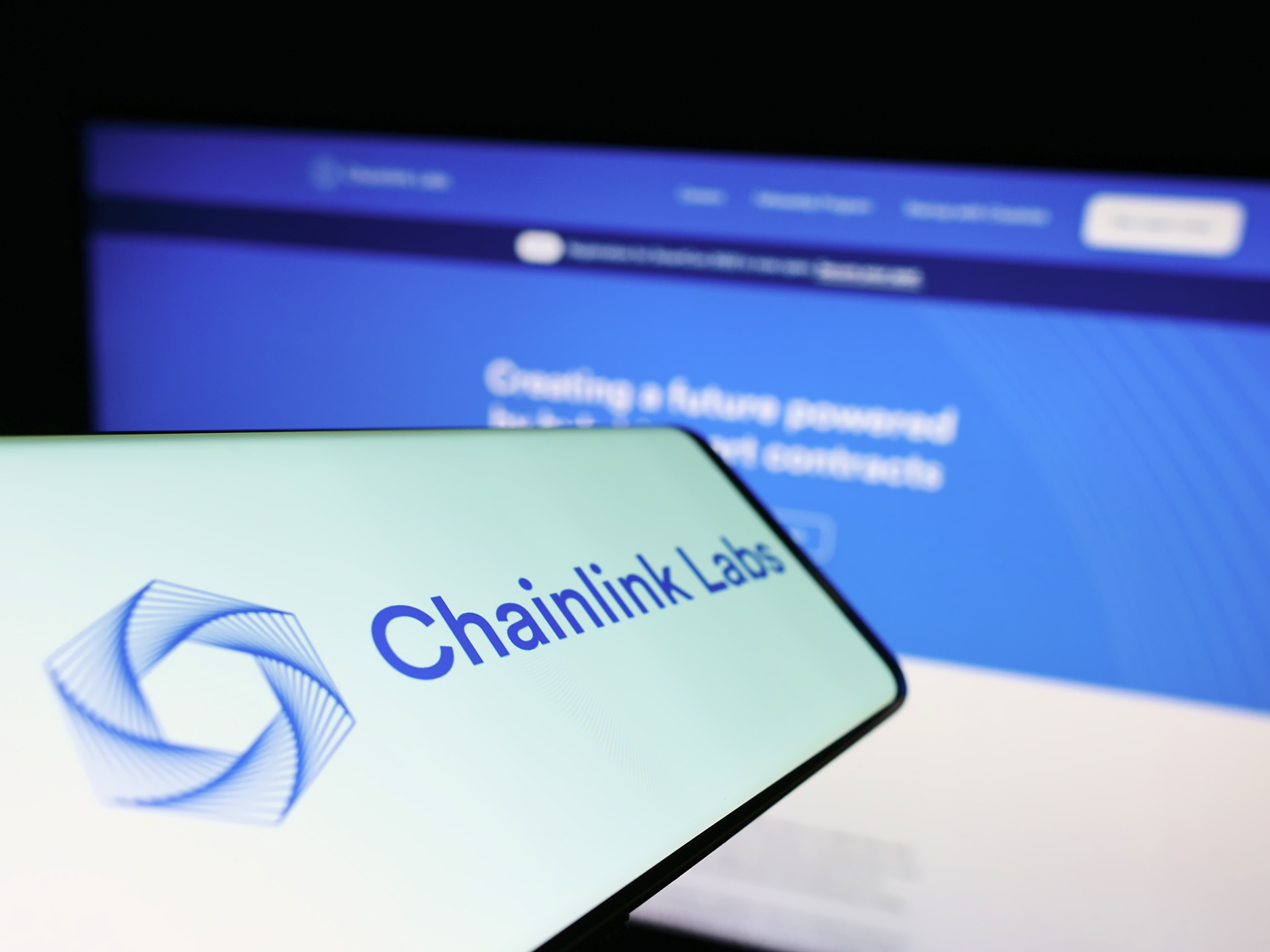 Complete Chainlink Suite Boosts Millions of Transactions on Base Network