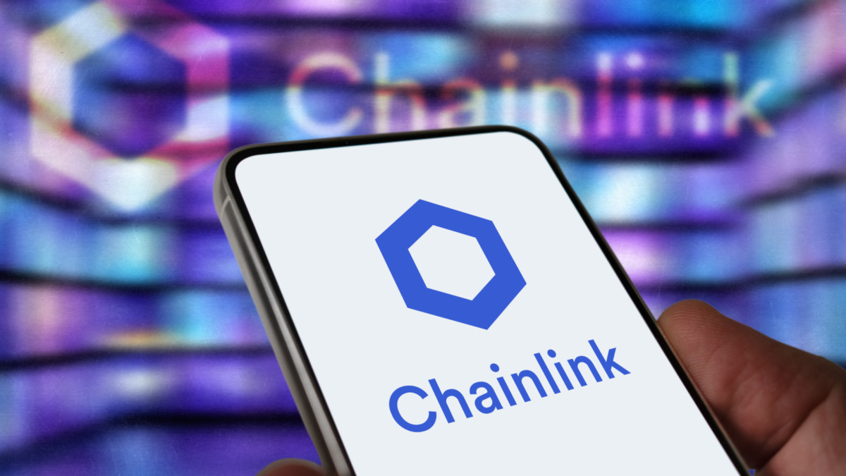 US Government Goes Onchain: Chainlink and Pyth to Publish Official Economic  Data