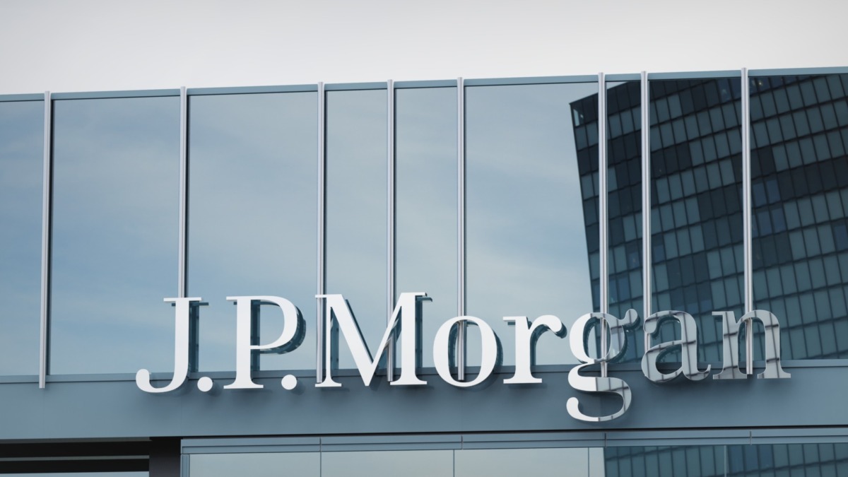JPMorgan Chase only editorial Stock information on the logo of the office facade