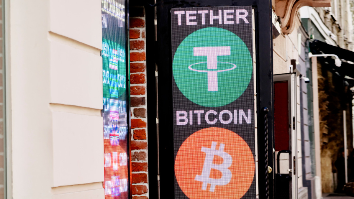 Tether-Backed Twenty One Capital Slumps on Trading Debut Despite Bitcoin Rally
