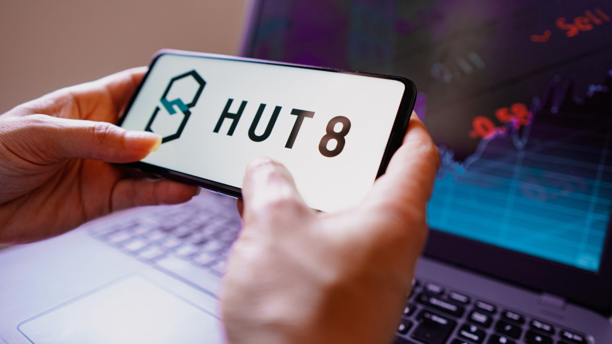 Hut 8 Taps Anthropic and Fluidstack to Build Gigawatt-Scale AI Data Centers