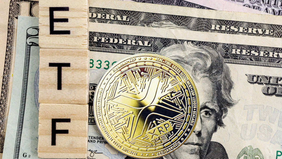 Ripple CEO Celebrates 30 Days of XRP ETF Inflows as Price Drops Below 2 USD