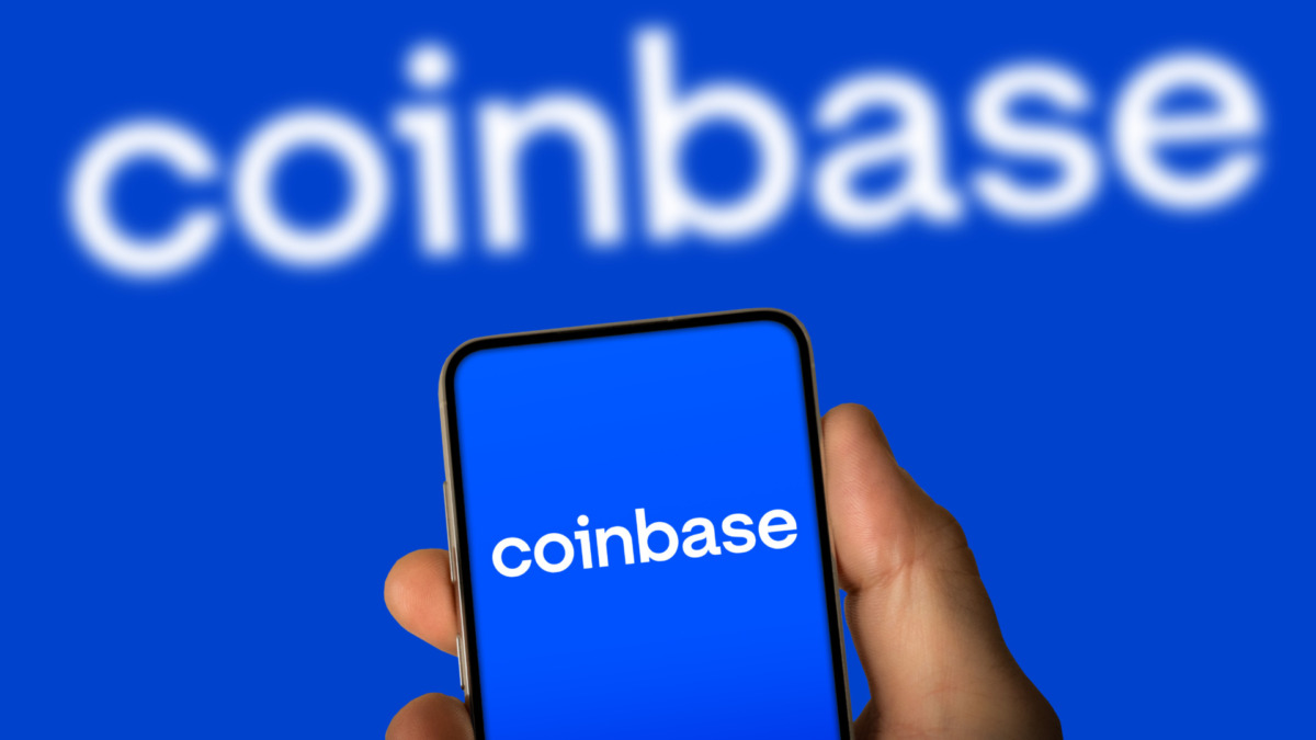 Coinbase Warns Lawmakers: Stablecoin Reward Limits Could Upend Crypto Bill