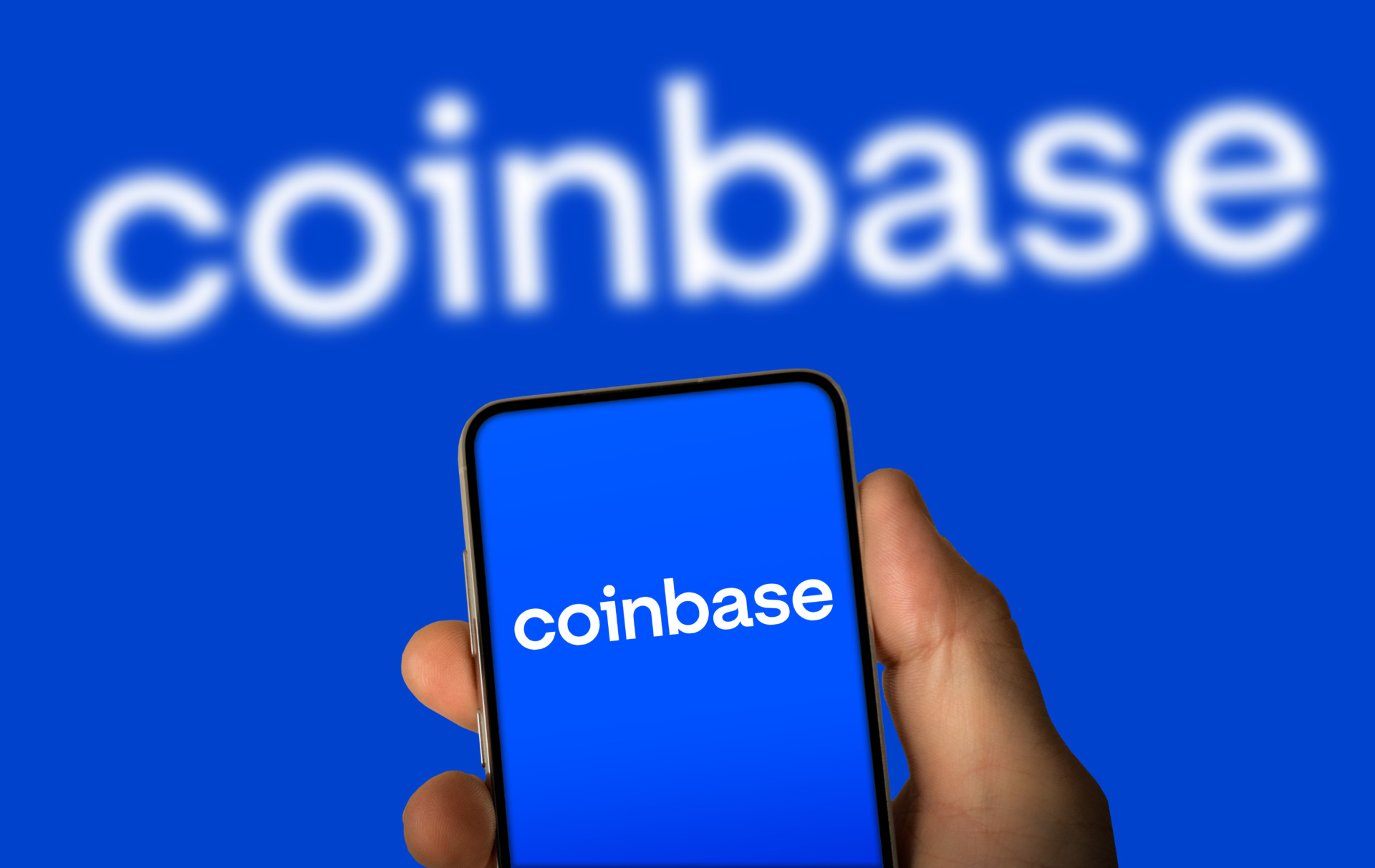 Coinbase Warns Lawmakers: Stablecoin Reward Limits Could Upend Crypto Bill