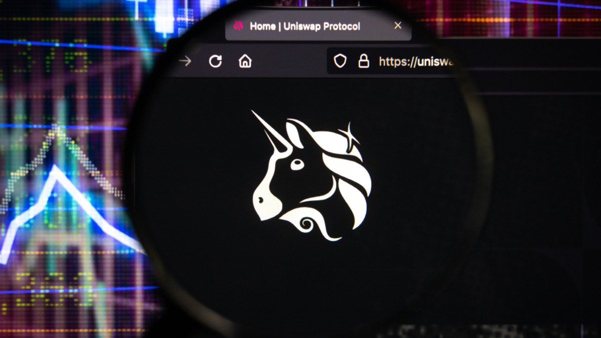 ইউনিসোয়াপ প্রতিষ্ঠাতা জাল বিজ্ঞাপন সম্পর্কে সতর্ক করেছেন কারণ ভিকটিম বলছেন স্ক্যাম "সবকিছু শূন্য করে দিয়েছে"