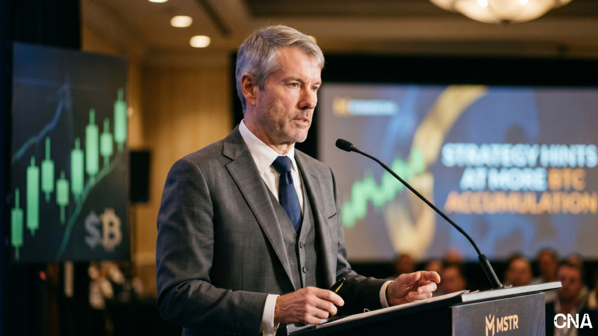 Saylor Sparks Fresh Bitcoin Buy Speculation as Strategy Hints at More BTC Accumulation